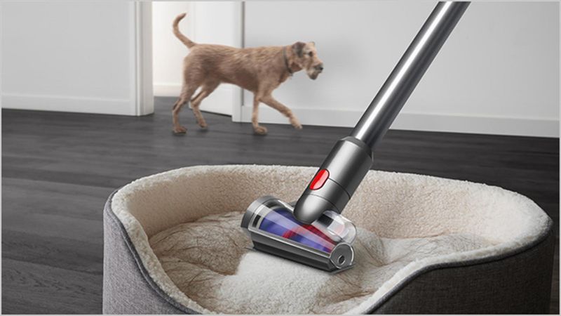 Vacuum Cleaner with Pet Hair Attachment