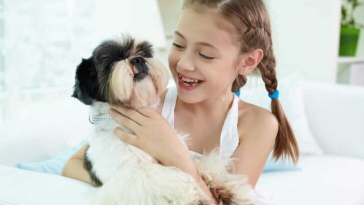 15 Dog Breeds That Bond Deeply With Kids—And Struggle Without Them