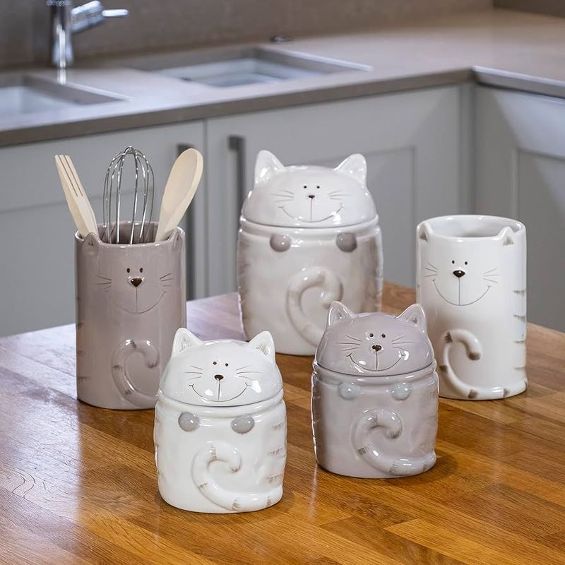 Owning Cat-Themed Kitchenware